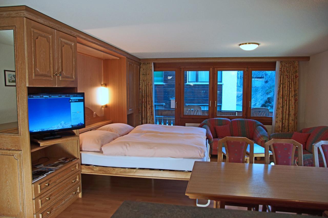 Appartements Zermatt Paradies Oda fotoğraf