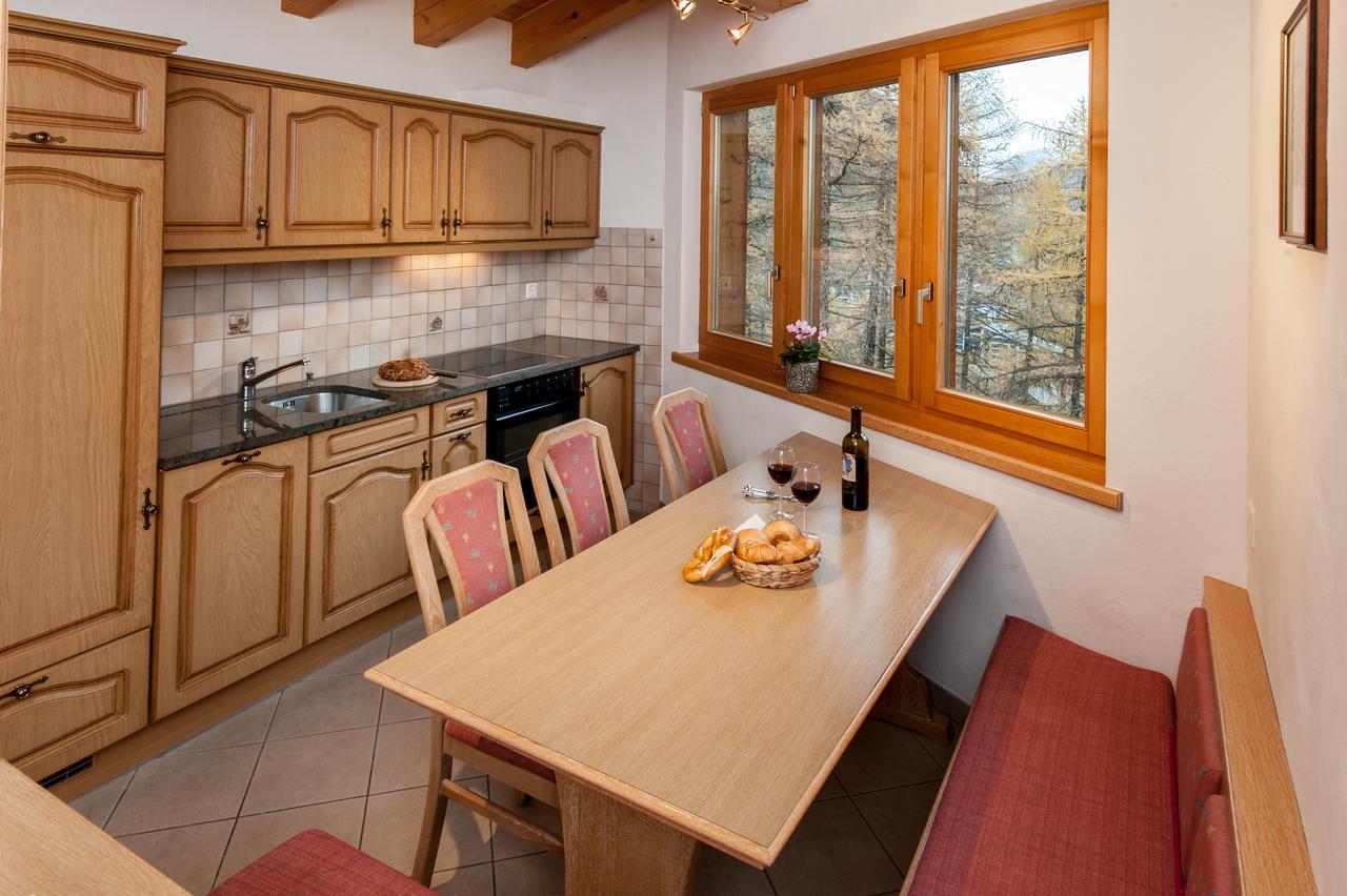 Appartements Zermatt Paradies Oda fotoğraf