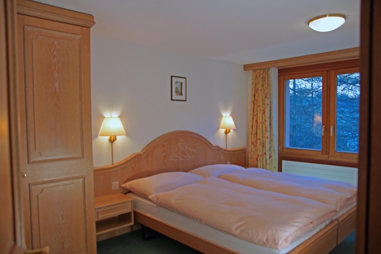 Appartements Zermatt Paradies Oda fotoğraf